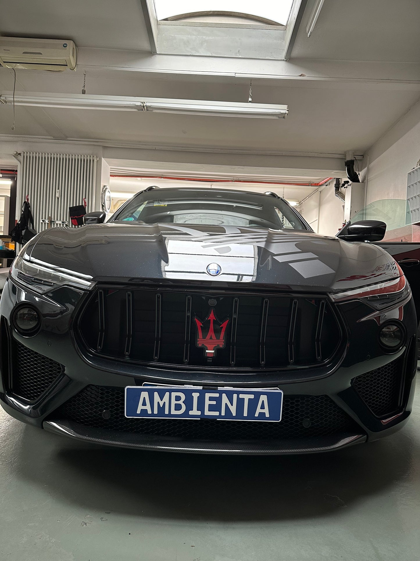 Maserati Levante Animierte Ambientebeuchtung